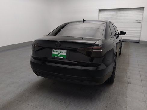 Used 2019 Volkswagen Passat 2.0T Wolfsburg w/ Wheels & Sunroof Package FWD image 7