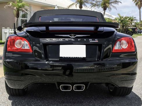 Used 2005 Chrysler Crossfire SRT-6 RWD image 21