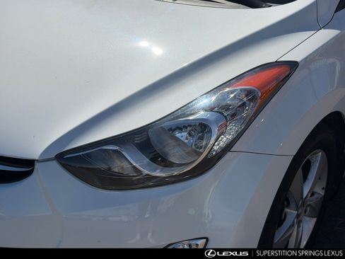 Used 2013 Hyundai Elantra GLS w/ Preferred Pkg image 11