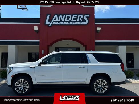 Used 2021 GMC Yukon XL Denali w/ Denali Ultimate Package AWD/4WD image 1