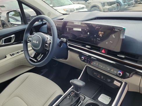 New 2026 Kia Carnival SX Prestige FWD image 8