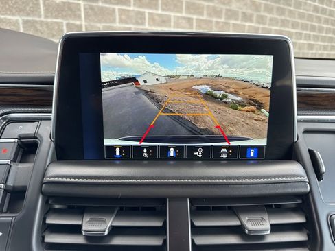 Used 2023 Chevrolet Tahoe Premier AWD/4WD image 25
