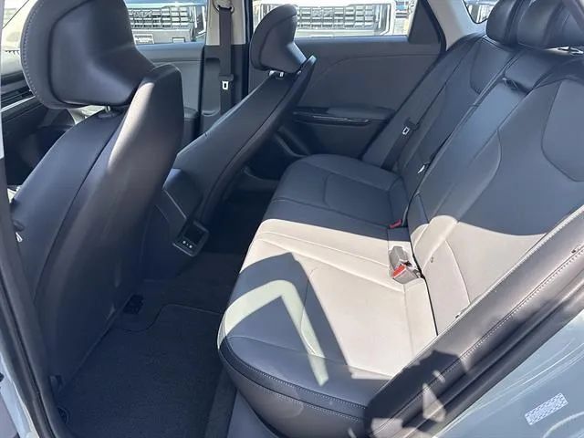 New 2026 Kia K4 EX FWD image 14