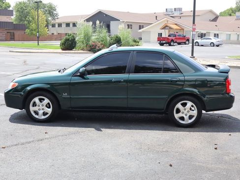 Used 2001 MAZDA Protege FWD image 9