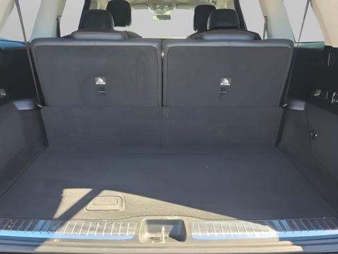 Used 2020 Mercedes-Benz GLS 450 4MATIC image 26