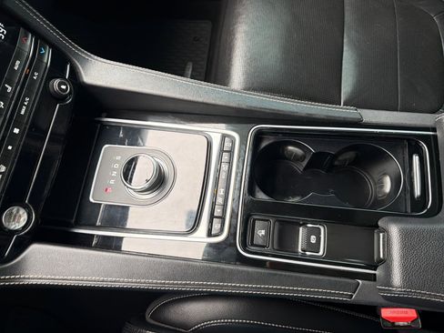 Used 2018 Jaguar F-PACE S AWD/4WD image 29