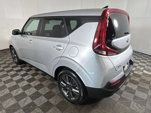 Used 2021 Kia Soul S FWD image 5