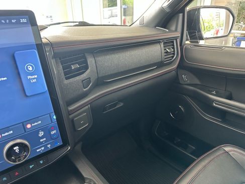 Certified 2023 Ford Expedition Limited AWD/4WD image 33