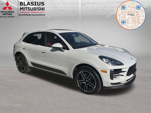 Used 2021 Porsche Macan S AWD/4WD image 13