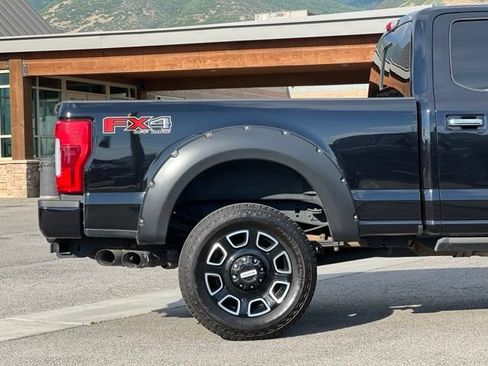 Used 2019 Ford F350 Platinum w/ Platinum Ultimate Package AWD/4WD image 9