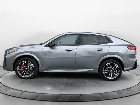 Used 2026 BMW X2 xDrive28i w/ Technology Package AWD/4WD image 3