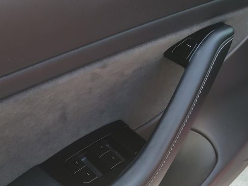 Used 2019 Tesla Model 3 Long Range RWD image 14
