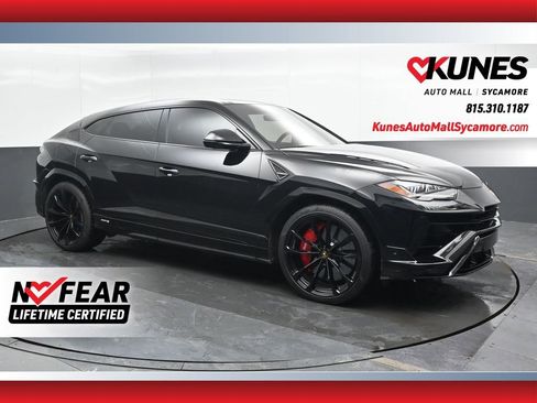 Used 2024 Lamborghini Urus S image 1