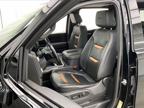 Certified 2021 GMC Sierra 1500 AT4 w/ AT4 Value Package image 8