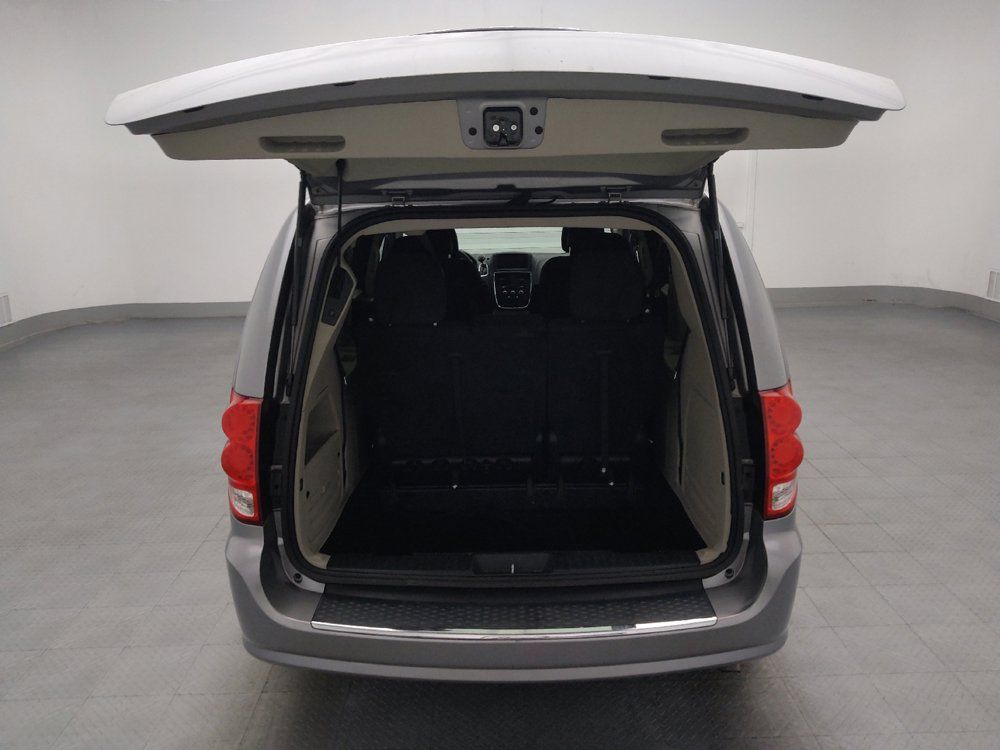 Used 2014 Dodge Grand Caravan SXT FWD image 29
