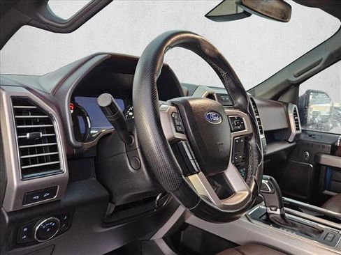 Used 2017 Ford F150 Platinum w/ Equipment Group 701A Luxury image 8