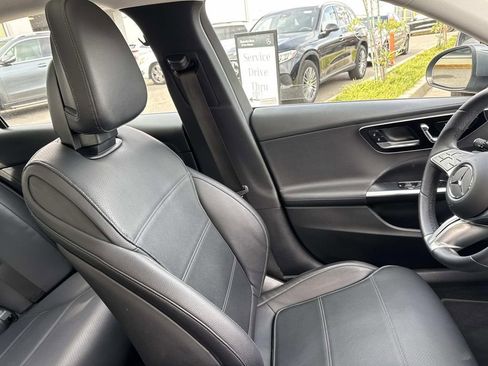 Used 2022 Mercedes-Benz C 300 C 300 image 11