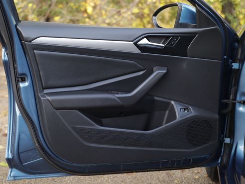 Used 2020 Volkswagen Jetta S w/ Driver Assistance Package image 19