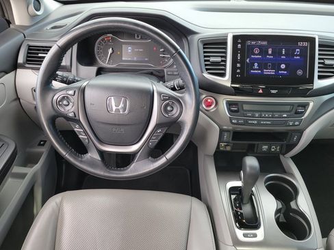 Used 2019 Honda Ridgeline RTL-T image 9