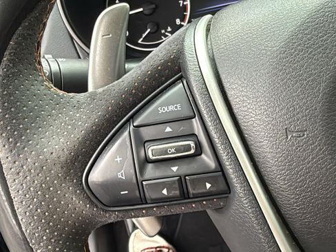 Used 2019 Nissan Maxima SR w/ Premium Package FWD image 10