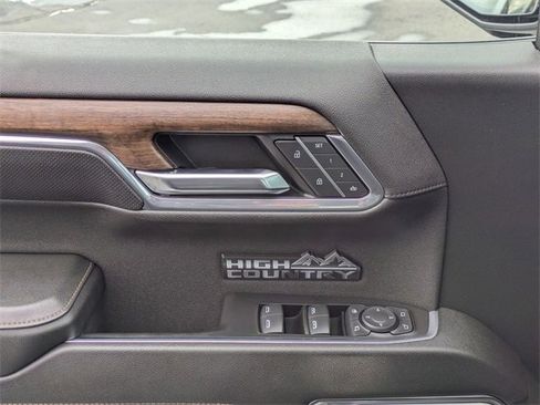 Used 2023 Chevrolet Silverado 1500 High Country image 12