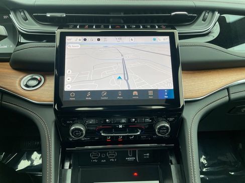 New 2025 Jeep Grand Cherokee L Summit AWD/4WD image 18