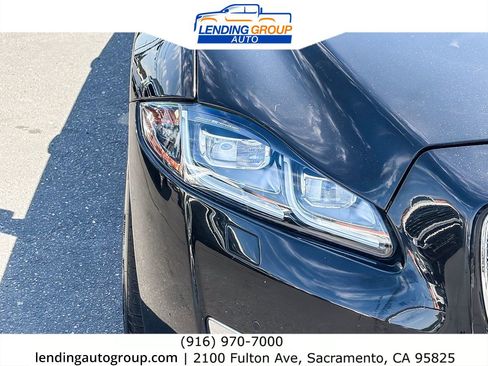Used 2017 Jaguar XJ L Portfolio RWD image 7