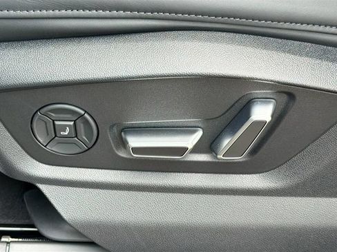 New 2026 Audi Q8 Prestige AWD/4WD image 24
