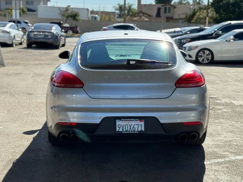Used 2016 Porsche Panamera S image 6