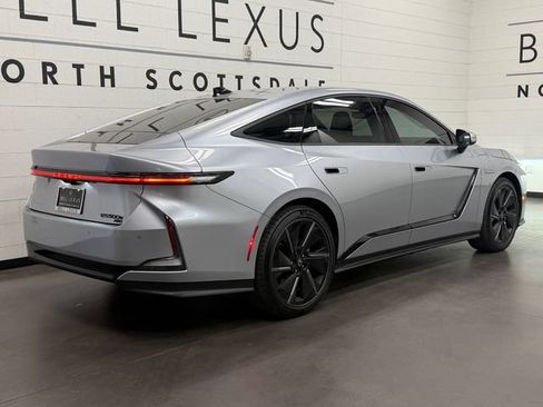 New 2026 Lexus ES 500e AWD/4WD image 4