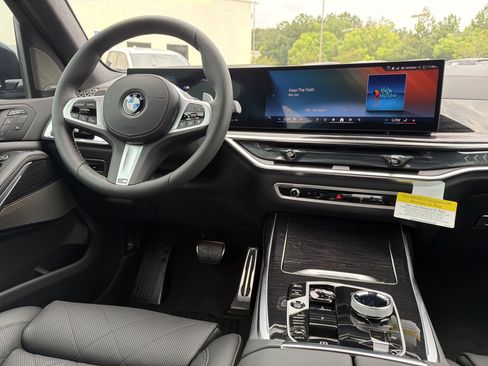 New 2027 BMW X7 xDrive40i AWD/4WD image 3