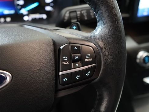 Used 2020 Ford Explorer XLT w/ Equipment Group 202A AWD/4WD image 20