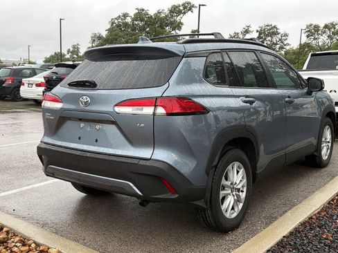 Used 2024 Toyota Corolla Cross LE image 3