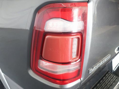 Used 2019 RAM 1500 Laramie image 32