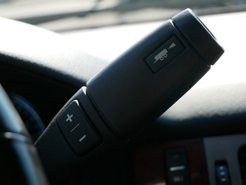 Used 2014 GMC Yukon XL SLT image 24