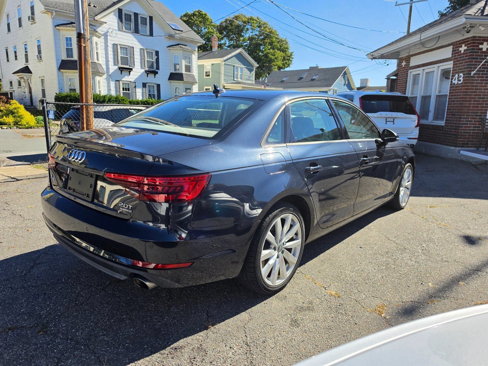 Used 2017 Audi A4 2.0T Premium w/ Audi MMI Navigation Plus AWD/4WD image 5