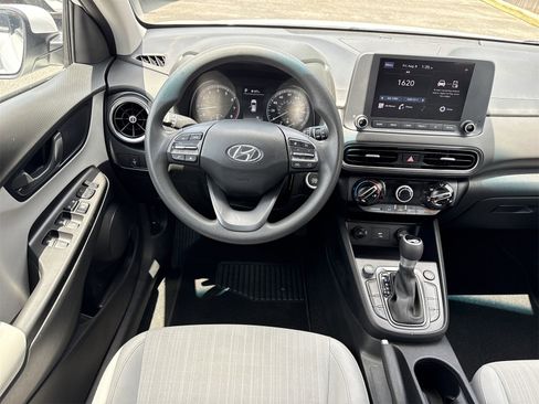 Used 2023 Hyundai Kona SEL image 12
