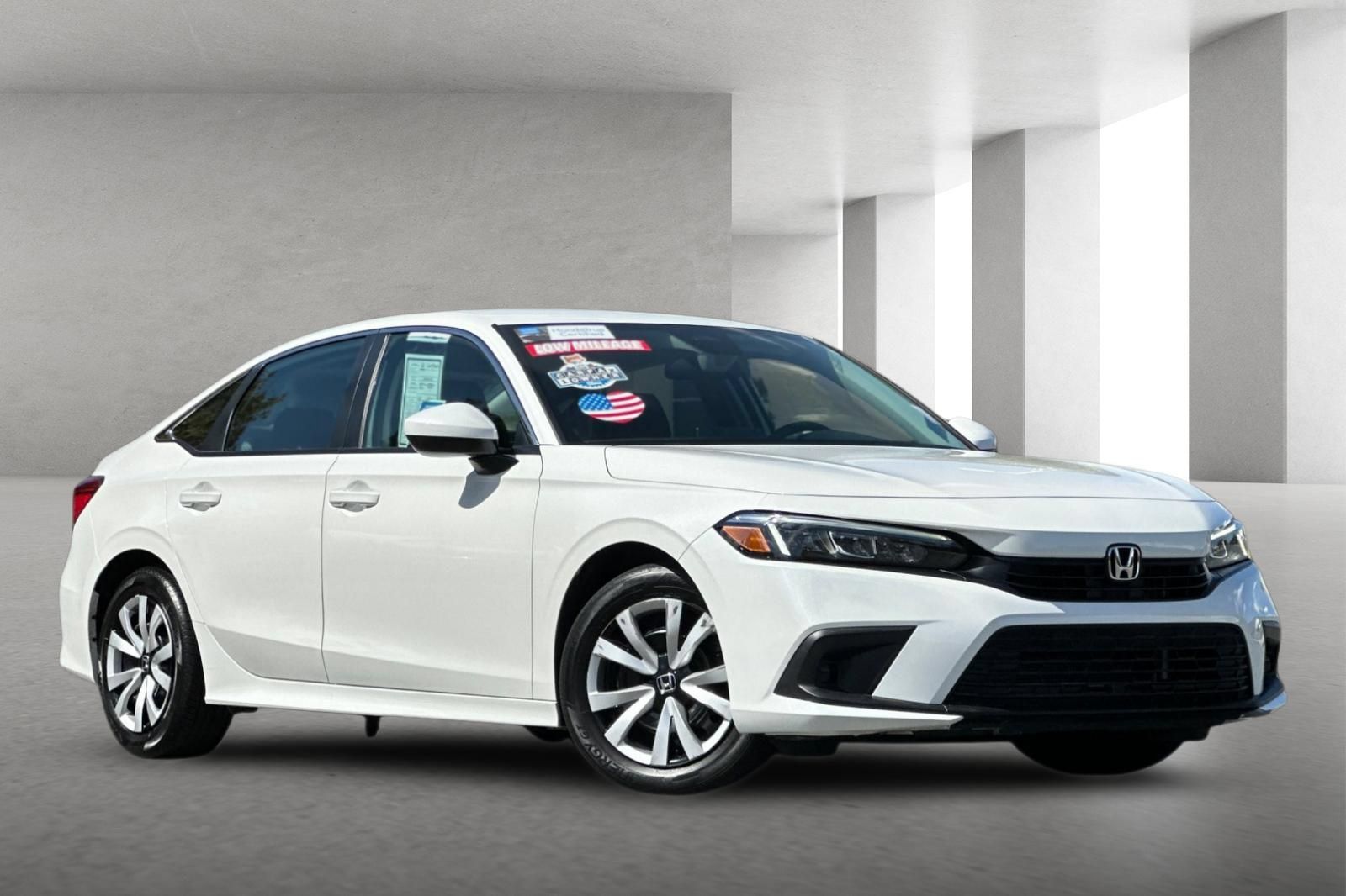 Used 2024 Honda Civic LX image 1