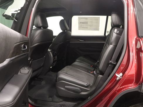 New 2026 Jeep Grand Cherokee L 4WD image 13