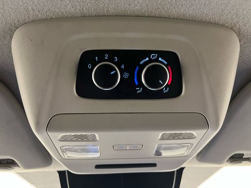 Used 2023 Ford Transit 350 XLT image 24