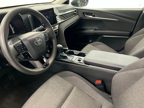 Used 2025 Toyota Camry LE FWD image 16