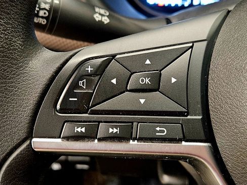 Used 2018 Nissan Kicks SV w/ Exterior Package image 13