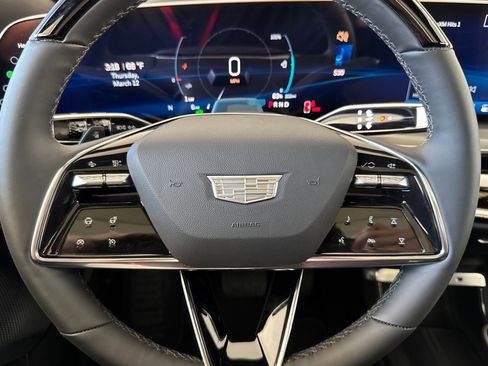 New 2026 Cadillac Lyriq Signature Sport w/ LPO, Floor Liner Package image 23