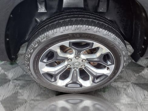 Used 2022 RAM 1500 Limited AWD/4WD image 6