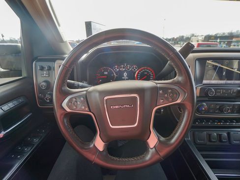 Used 2015 GMC Sierra 2500 Denali image 20