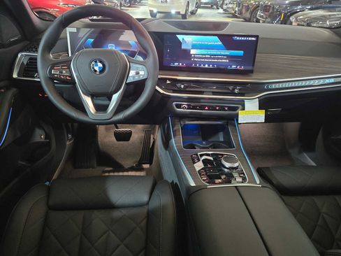 Used 2026 BMW X5 xDrive50e AWD/4WD image 21