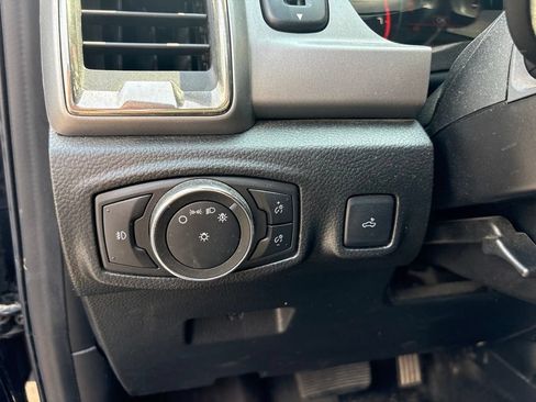Used 2021 Ford Ranger XLT w/ Equipment Group 301A Mid AWD/4WD image 16