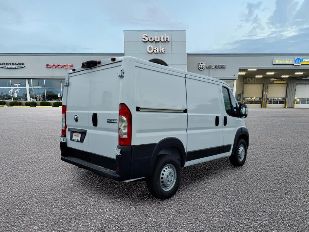New 2027 RAM ProMaster 1500 w/ Convenience Group FWD image 3