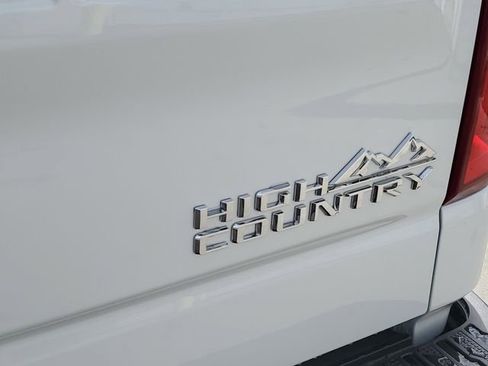 New 2026 Chevrolet Silverado 1500 High Country AWD/4WD image 8