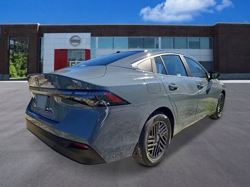 New 2026 Nissan Sentra SV w/ SV Convenience Package FWD image 5